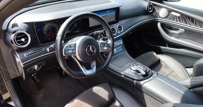 Mercedes-Benz Klasa E cena 159900 przebieg: 120000, rok produkcji 2019 z Hajnówka małe 781